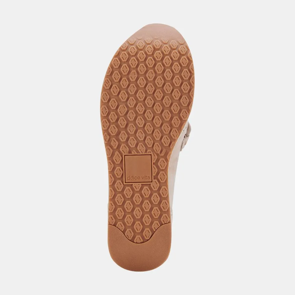Dolce Vita Jhenee Sneaker