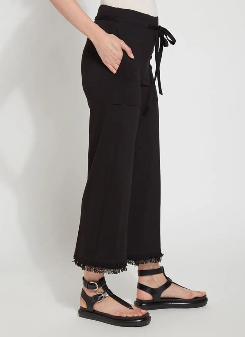Lysse Sedona Fringe Crop Black
