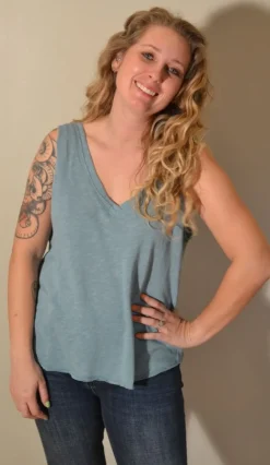 Project Social T See U Double V Textured Tank Arctic Jade
